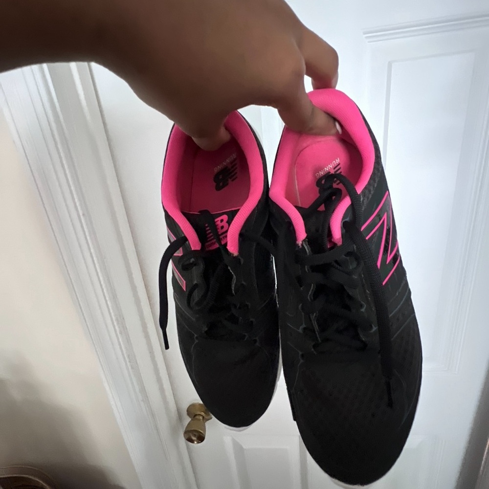 New Balance Tennis Shoes